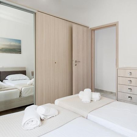 Ormos Naoussa'S Suite Dış mekan fotoğraf